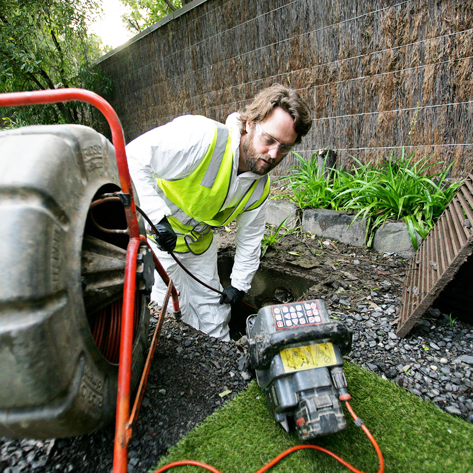 Contact Pipe Hunter